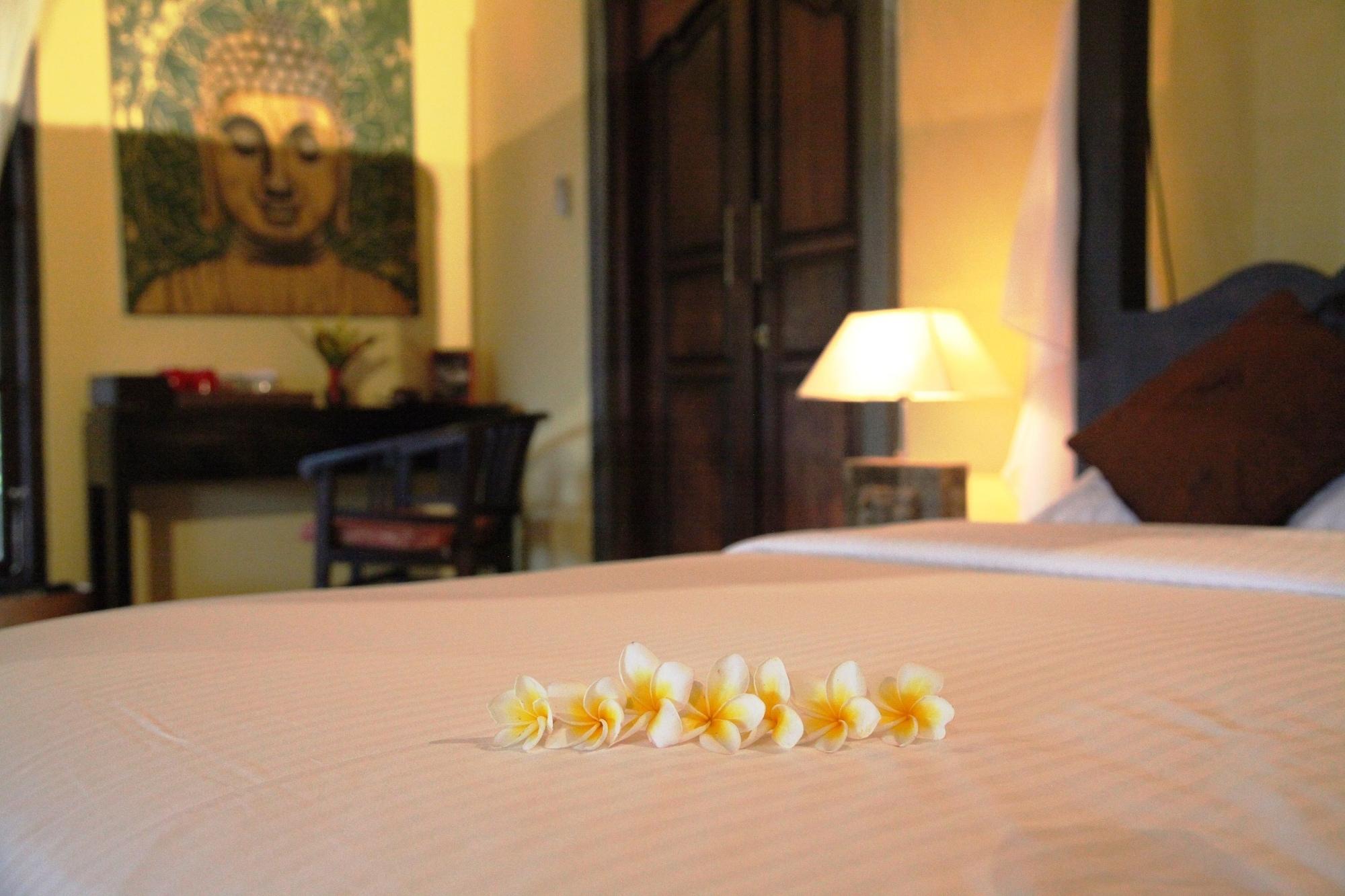 Puri Mangga Sea View Resort And Spa Lovina Eksteriør billede